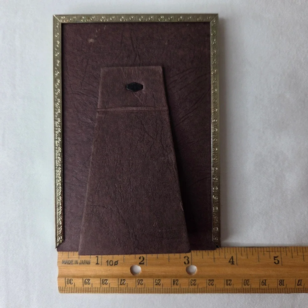 Vintage Made in Japan Gold Metal Ornate Scroll 4x6 Tabletop Picture Frame